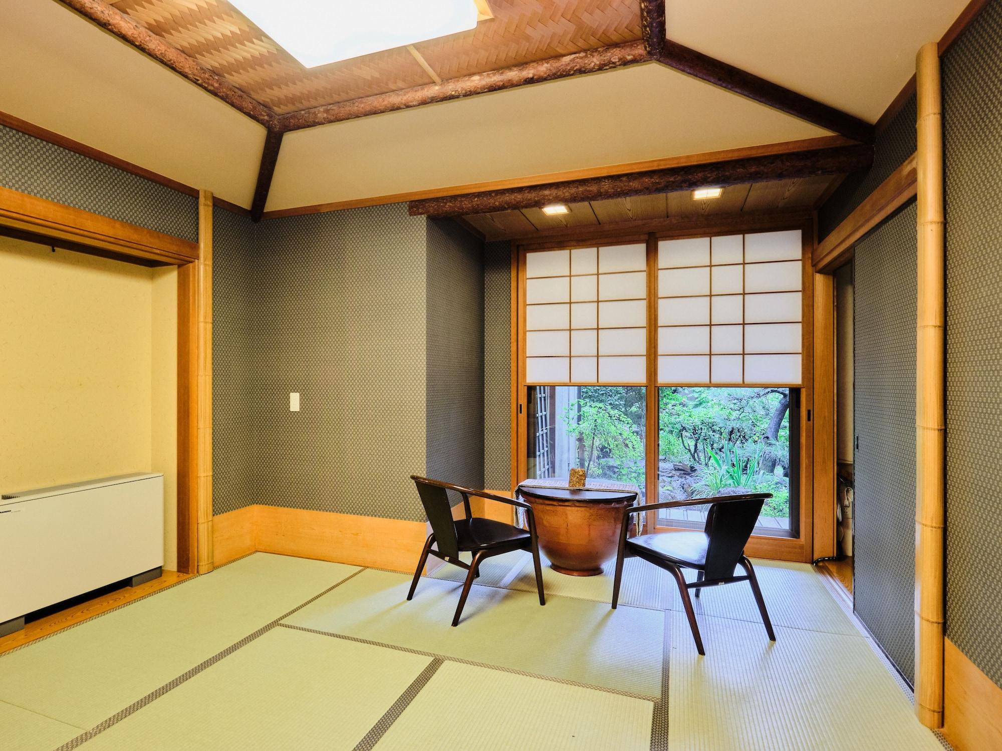 Kyoya Ryokan Nagoya Buitenkant foto
