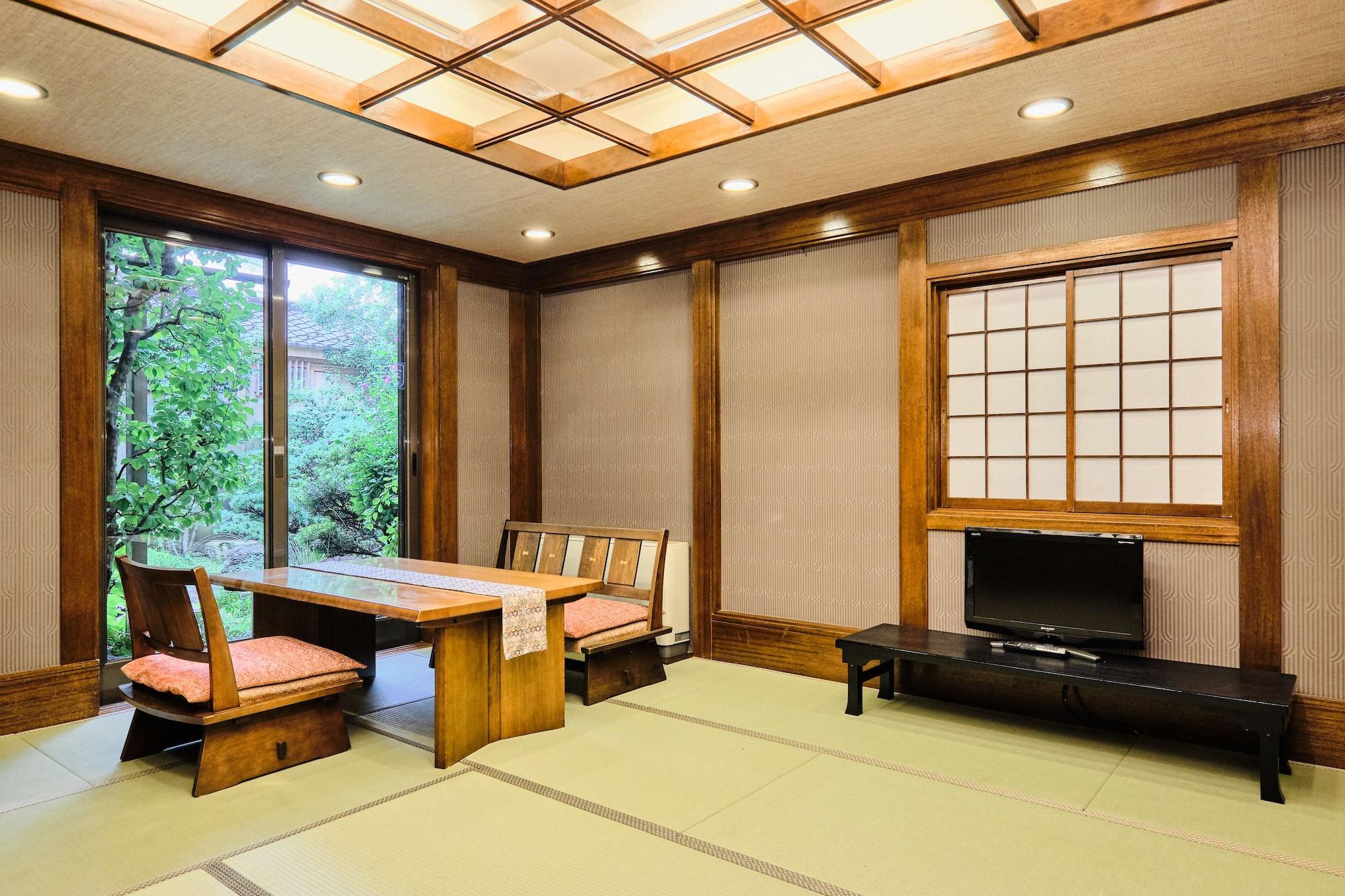 Kyoya Ryokan Nagoya Buitenkant foto